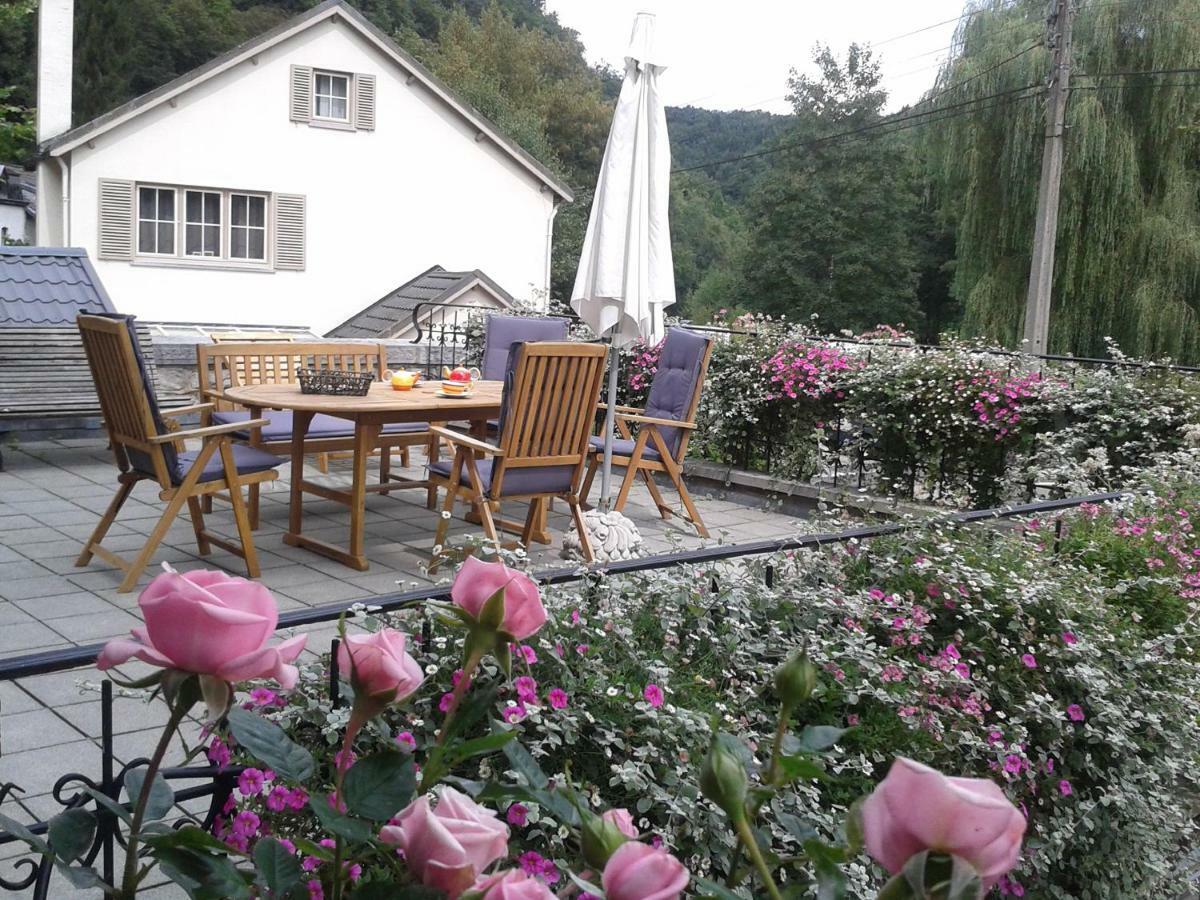 La Villa Des Roses Durbuy Bagian luar foto